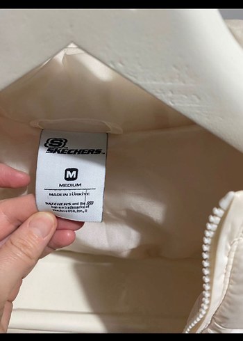 Beyaz Kısa Kadın Kışlık Mont - Görsel 3