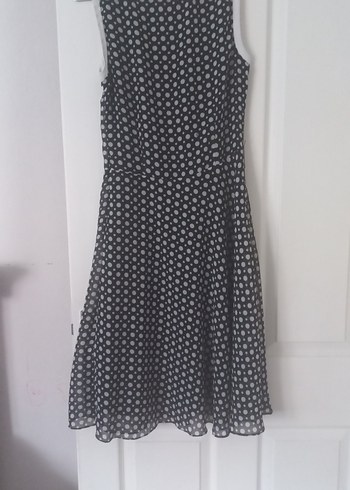 Siyah Puantiyeli Midi Kolsuz Elbise - Görsel 3