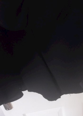 Drapeli Siyah Midi Askılı ve şortlu Elbise - Görsel 4