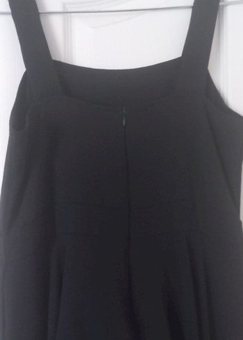 Drapeli Siyah Midi Askılı ve şortlu Elbise - Görsel 3