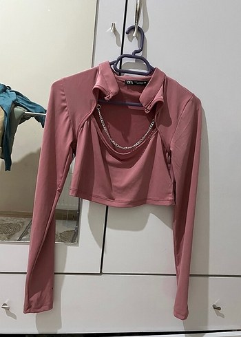 Zara Pudra Pembe Zincirli Crop Bluz