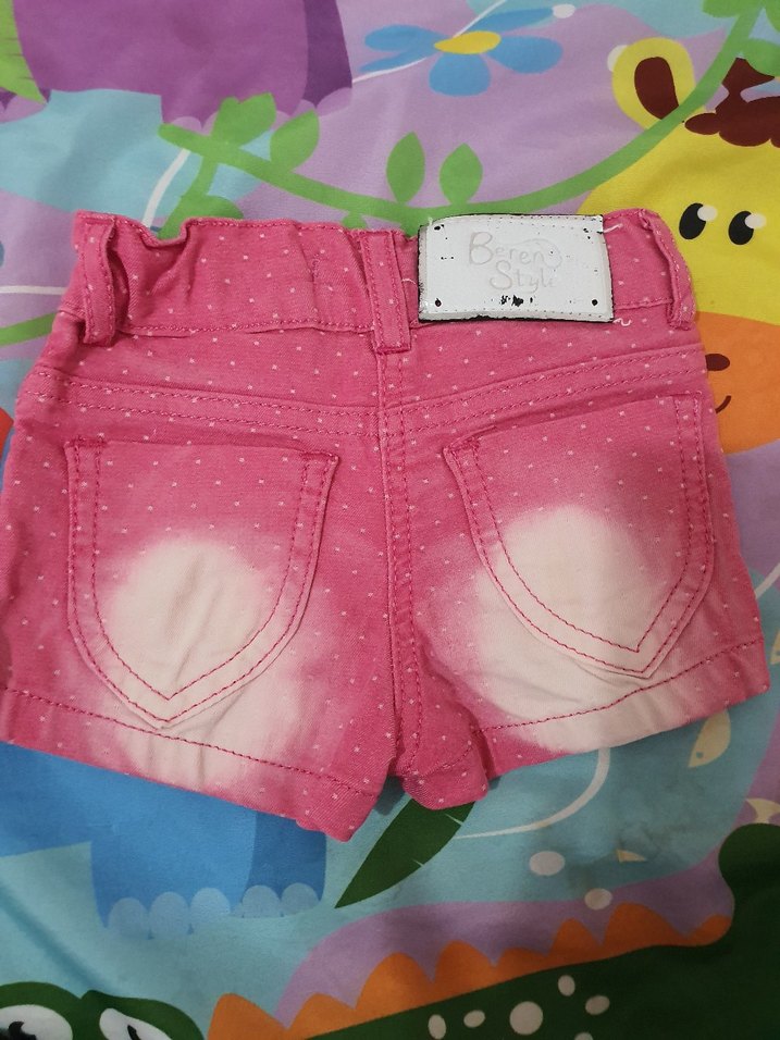 Kız Çocuk Pembe Düğmeli Batik Şort - Görsel 2