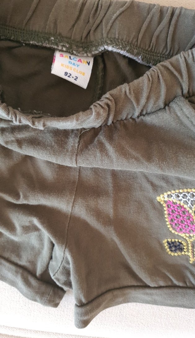 yeşil Nakışlı Bohem Kız Şortu - Görsel 3