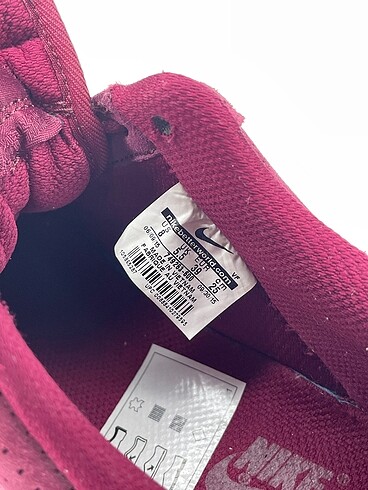 39 Beden çeşitli Renk Nike Spor Ayakkabı %70 İndirimli.