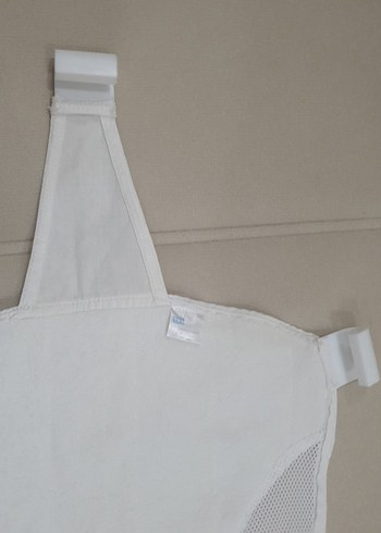 Beyaz ve Gri Bebek Slingi bebek banyo filesi - Görsel 5