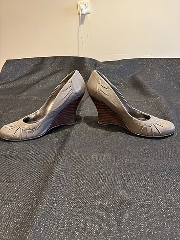 40 Beden Nine West marka, 40 numara, dolgu topuklu ayakkabı