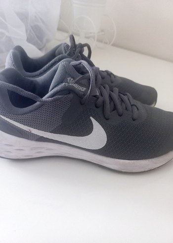 Nike spor ayakkabı