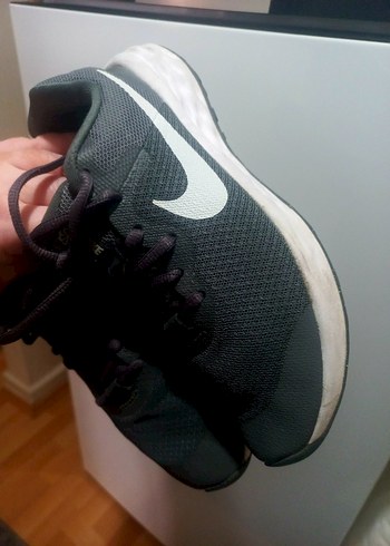 36 Beden gri Renk Nike Koşu Ayakkabısı orjinal