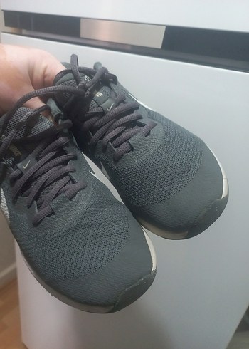 36 Beden Nike Koşu Ayakkabısı orjinal