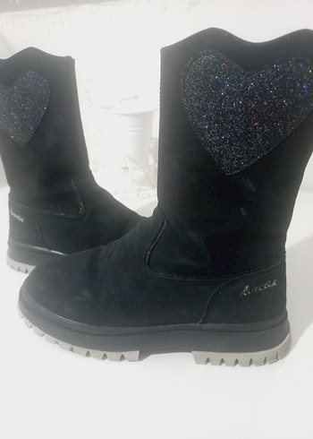 Kızlar için Siyah Süet Parlak Nakışlı Botlar - Görsel 7