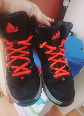37 Beden siyah Renk Adidas bot