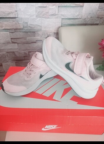 Nike spor ayakkabi 