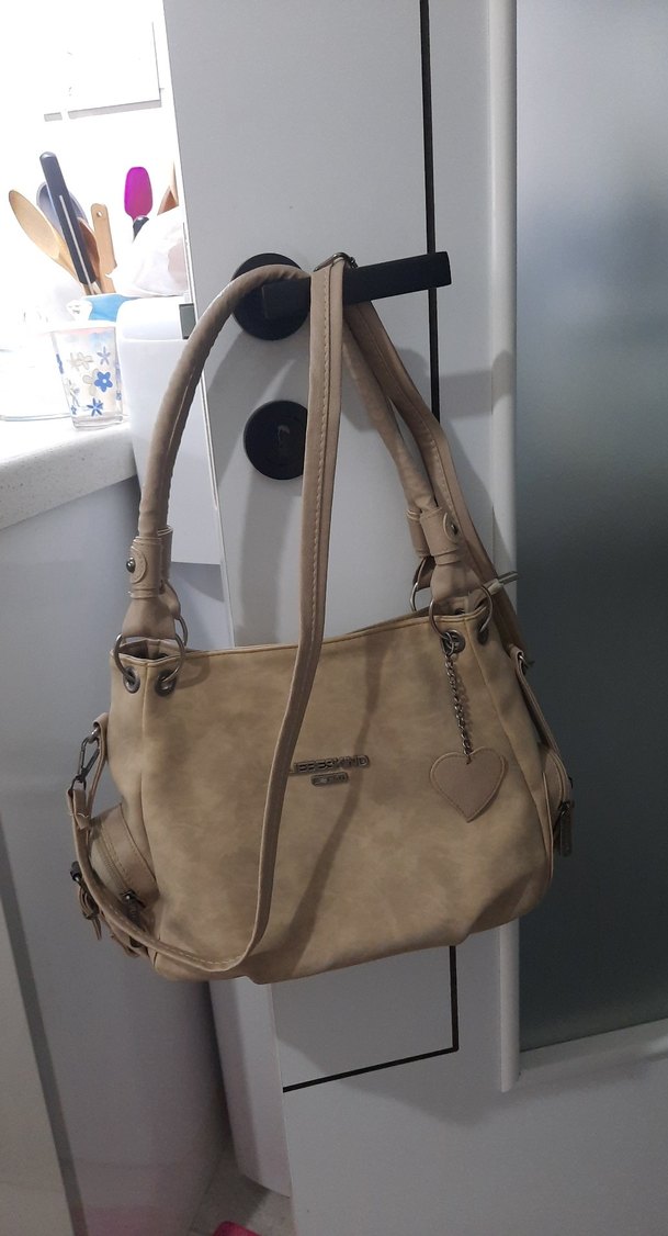 hiç kullanılmamış canta hediye geldi hiç kullanilmadi - Görsel 3