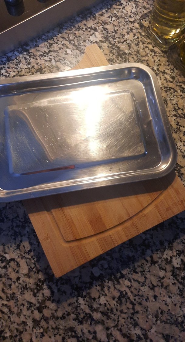 Parlak Kahverengi Ahşap Kesme Tahtası ve Tepsi - Görsel 4