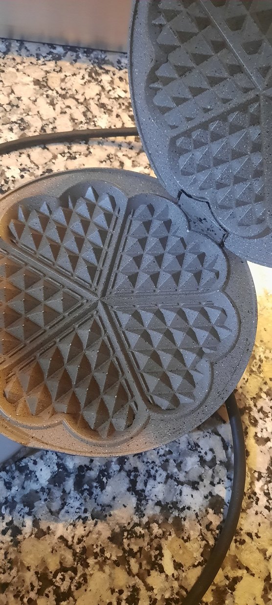 Korkmaz Pembe waffle makinasi - Görsel 3