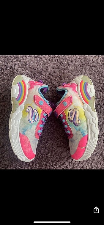 Skechers 32 no