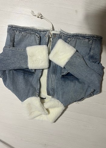 Zara Beyaz Kürklü Kadın Kot Ceket