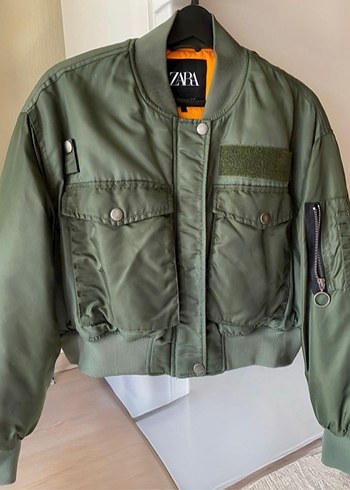 Zara Kadın Haki Kısa Kamuflaj Ceket