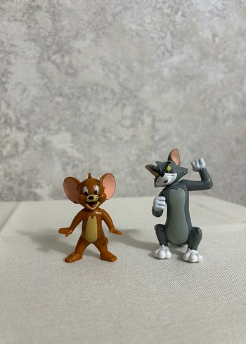 Gri Tom ve Jerry Figürleri
