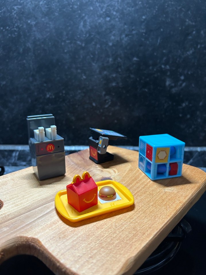 Mc donals çocuk menüsü oyuncakları - Görsel 3