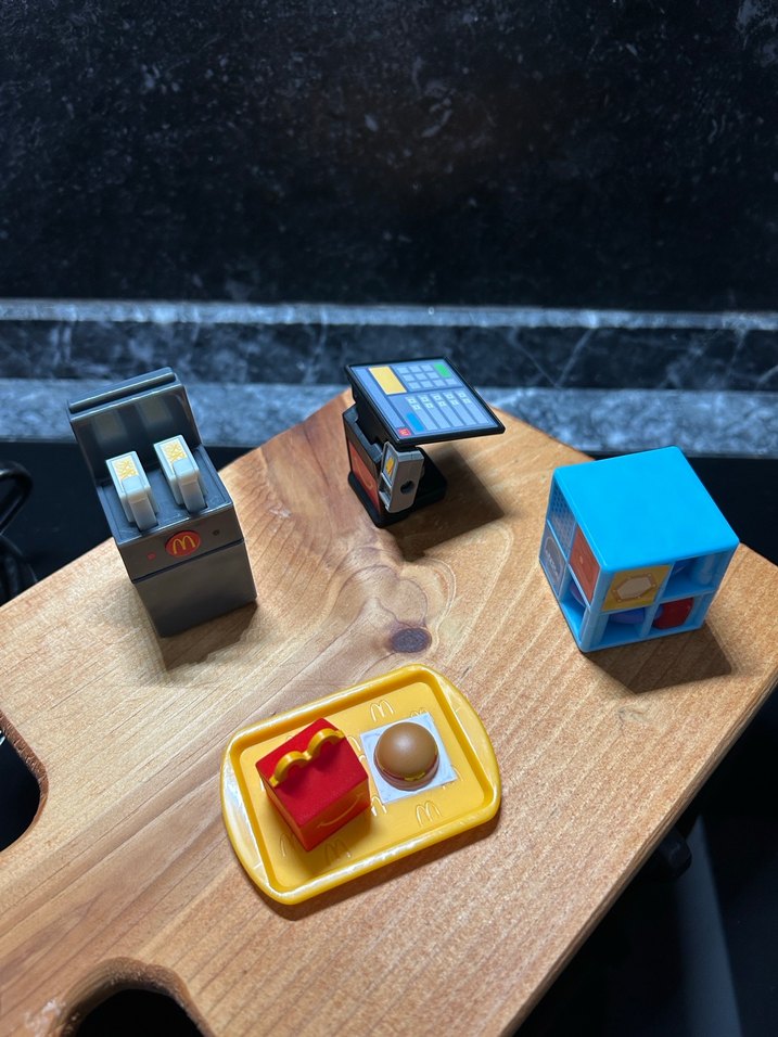 Mc donals çocuk menüsü oyuncakları - Görsel 2