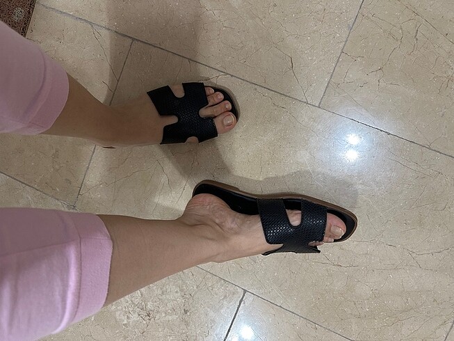Diğer Hermes imitasyon terlik