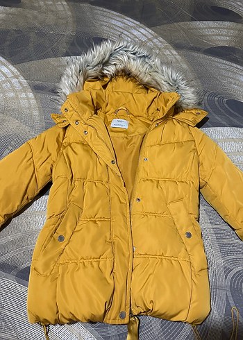 BERSHKA Sarı Kürklü Kadın Kışlık Mont