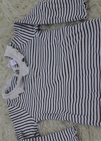 Kız Çocuk Fırfırlı Yaka Çizgili Tişört - Görsel 3