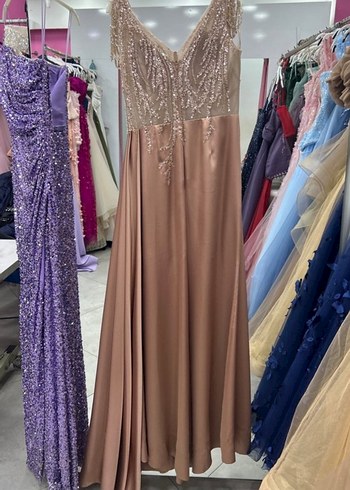 Bej Uzun Drapeli İşlemeli Abiye Elbise - Görsel 5