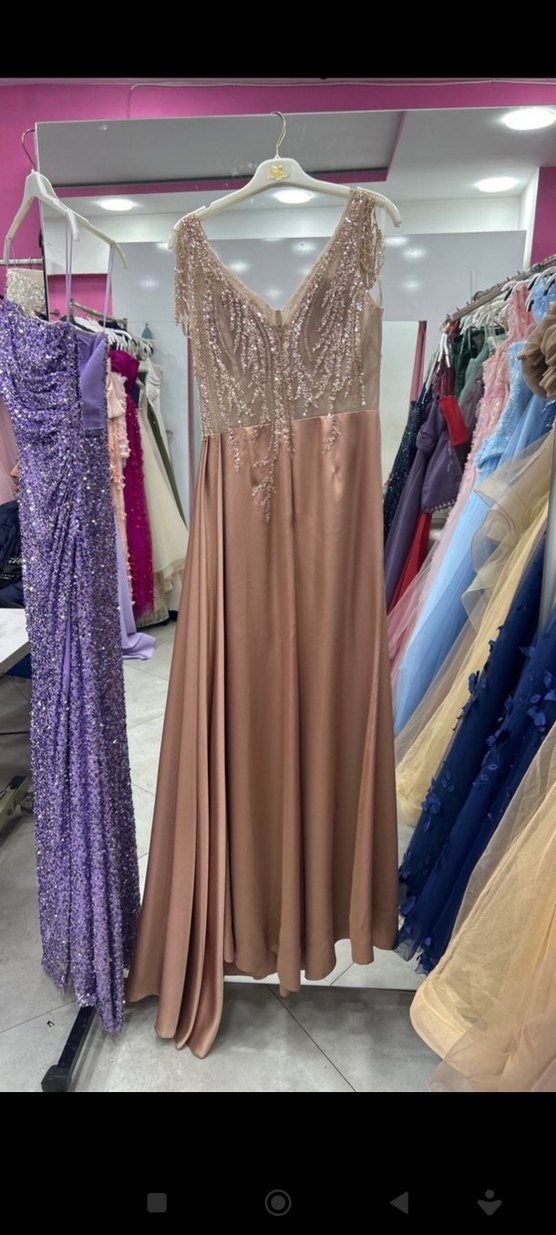 Bej Uzun Drapeli İşlemeli Abiye Elbise - Görsel 5