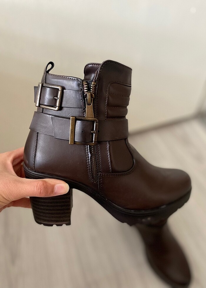 Kalın topuklu bot - Görsel 2