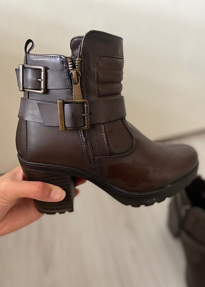 Kalın topuklu bot - Görsel 3