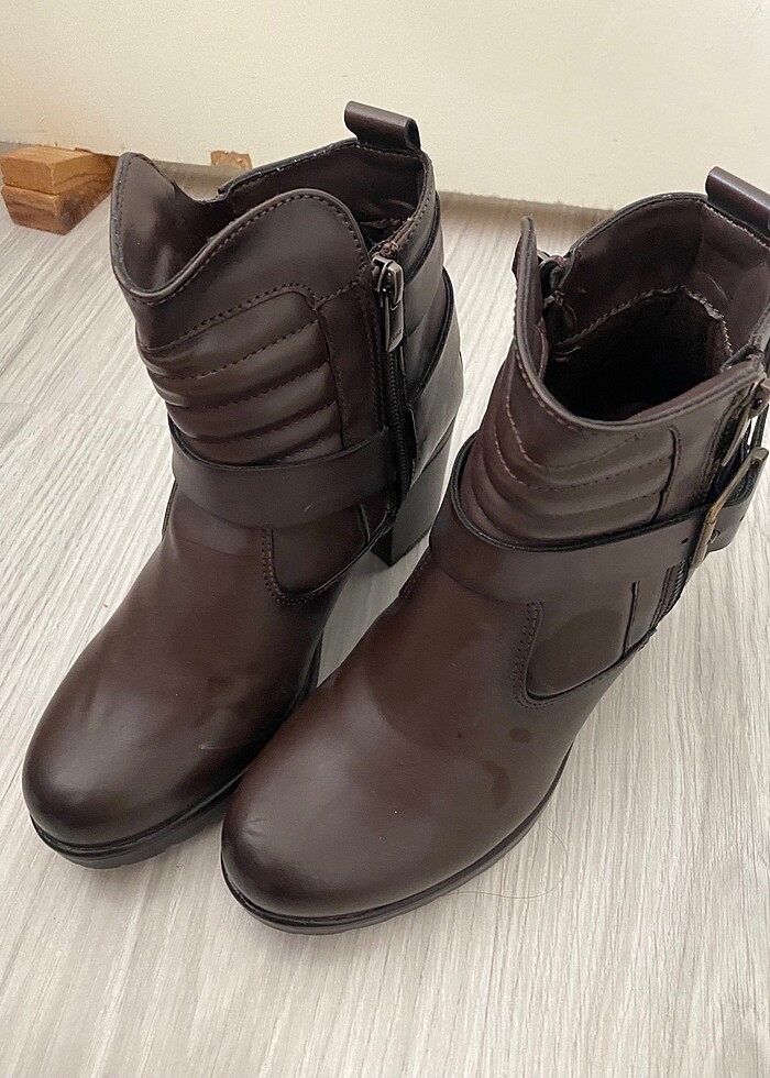 Kalın topuklu bot - Görsel 5