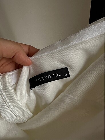 Trendyol & Milla Beyaz elbise