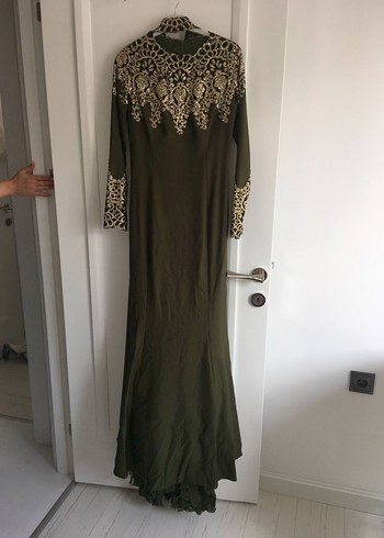 Tuğba haki tesettür abiye pelerinli Gold işlemeli - Görsel 6
