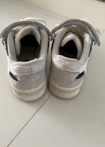 Adidas kadın beyaz sneaker - Görsel 2