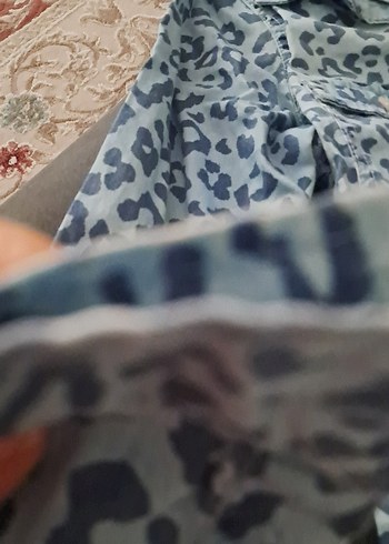 Düğmeli Gri Desenli Kot gomlek - Görsel 3