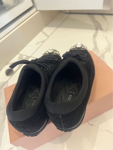 39 Beden siyah Renk Miu miu