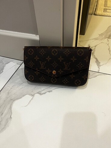 Louis Vuitton Lv çanta