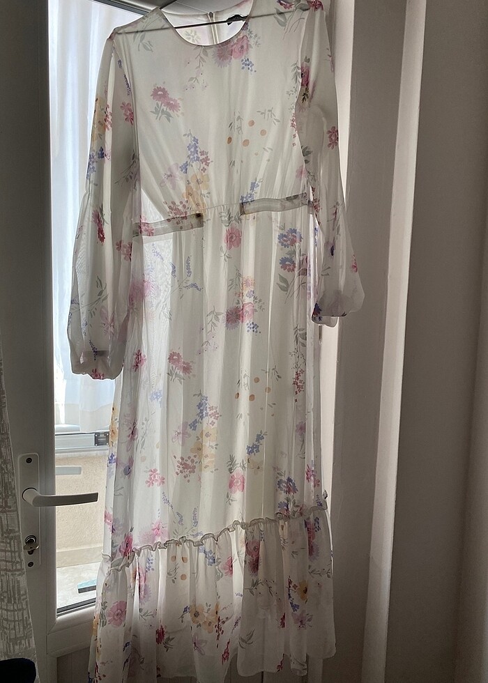 Yazlık elbise iç göstermez - Görsel 4