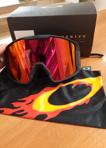 Siyah Kayak Gözlüğü ve Taşıma Çantası - Görsel 8