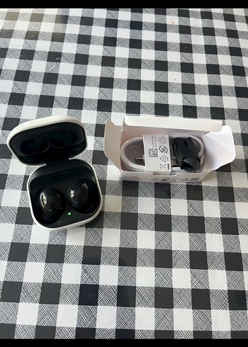 Samsung Galaxy Buds2 Kablosuz Kulaklık Beyaz - Görsel 2