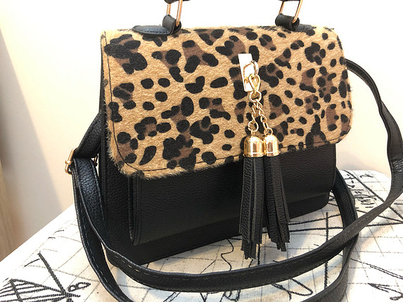 Leopar desenli hiç kullanılmadı