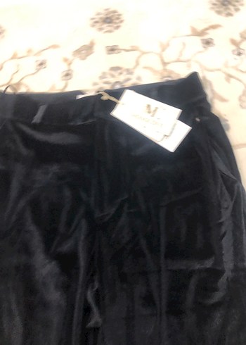 Zara Siyah Bol Kesim Kadın kadife çok şık küçük bedenler kaçırmasın