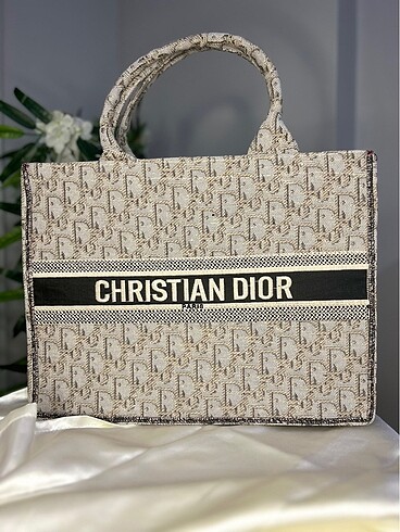Christian dior çanta