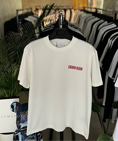CALVİN KLEİN T-SHIRT