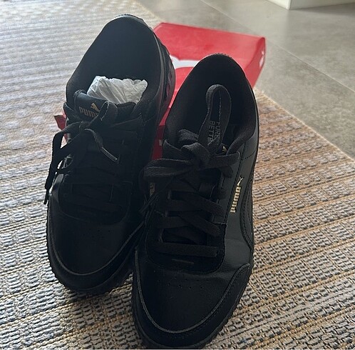 Puma Carina