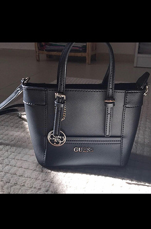 Guess Çanta