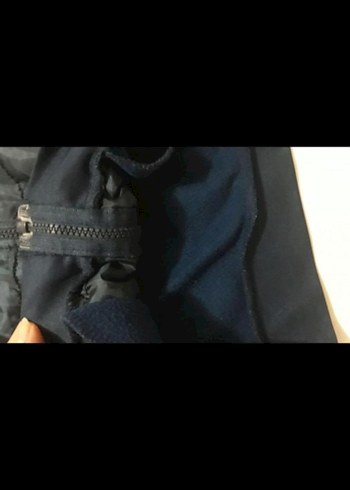 Erkek Çocuk Siyah Fermuarlı Kapüşonlu Ceket - Görsel 7