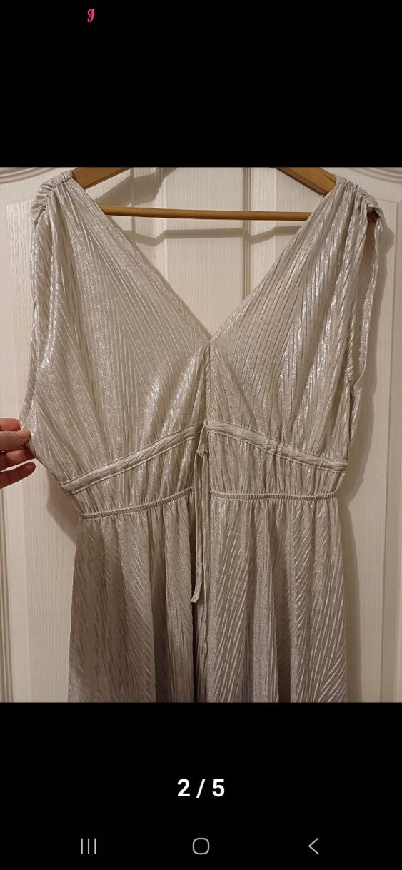 V Yaka Pileli Uzun Bohem Elbise - Görsel 3